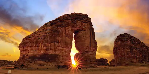 Morning Views in Al Ula: A Magical Start After a Night of Camping