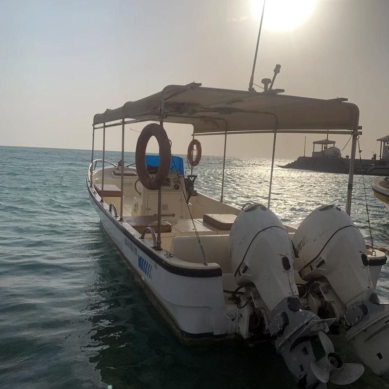 fishing boat rental jeddah-sm