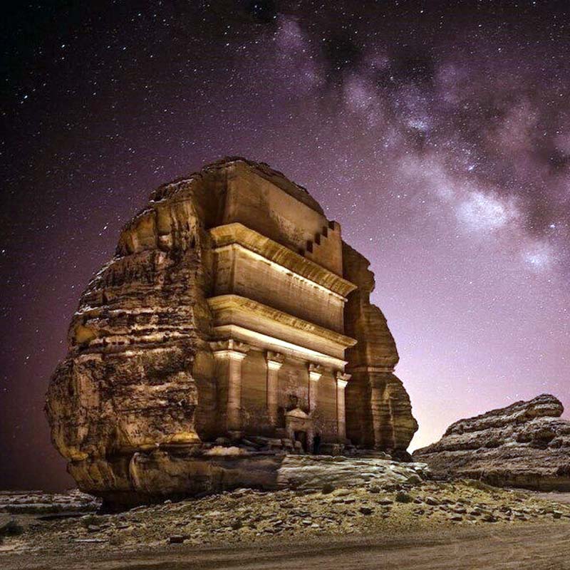 hegra elephant rock and old town al ula