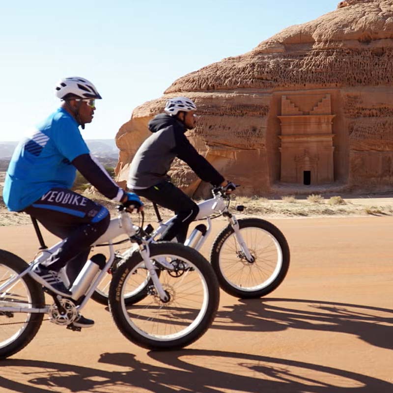 hegra hike bike tour al ula