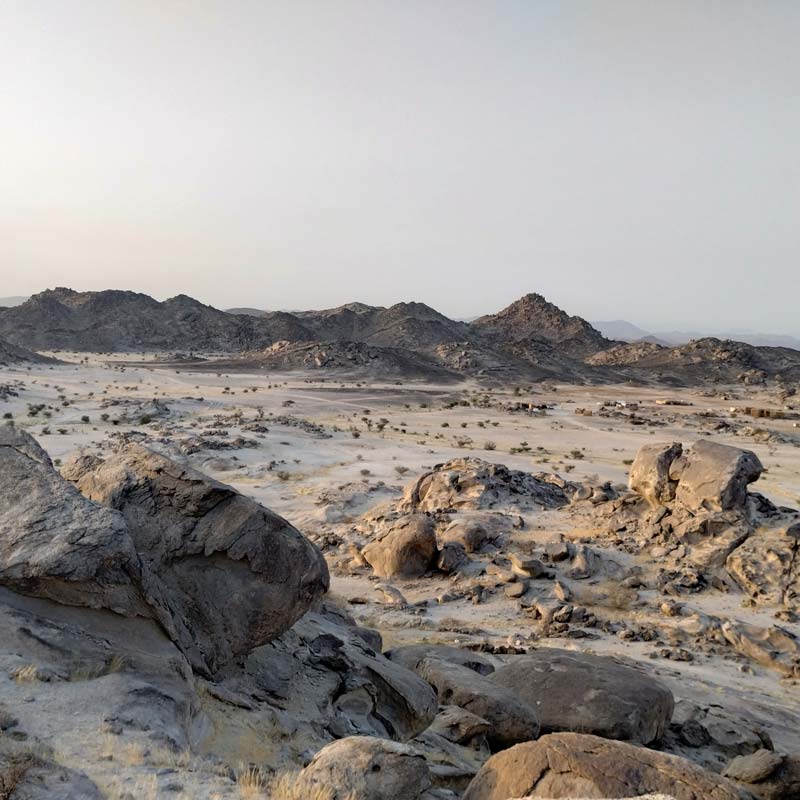 moon valley hike from jeddah-sm
