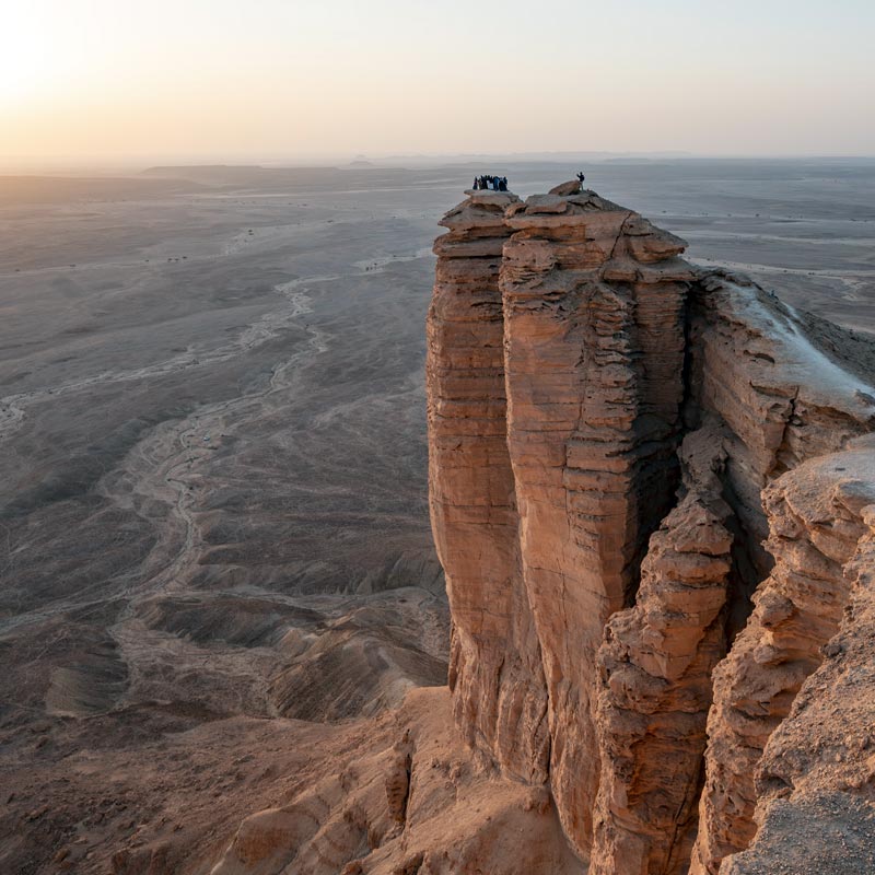 sunrise view edge of the world riyadh