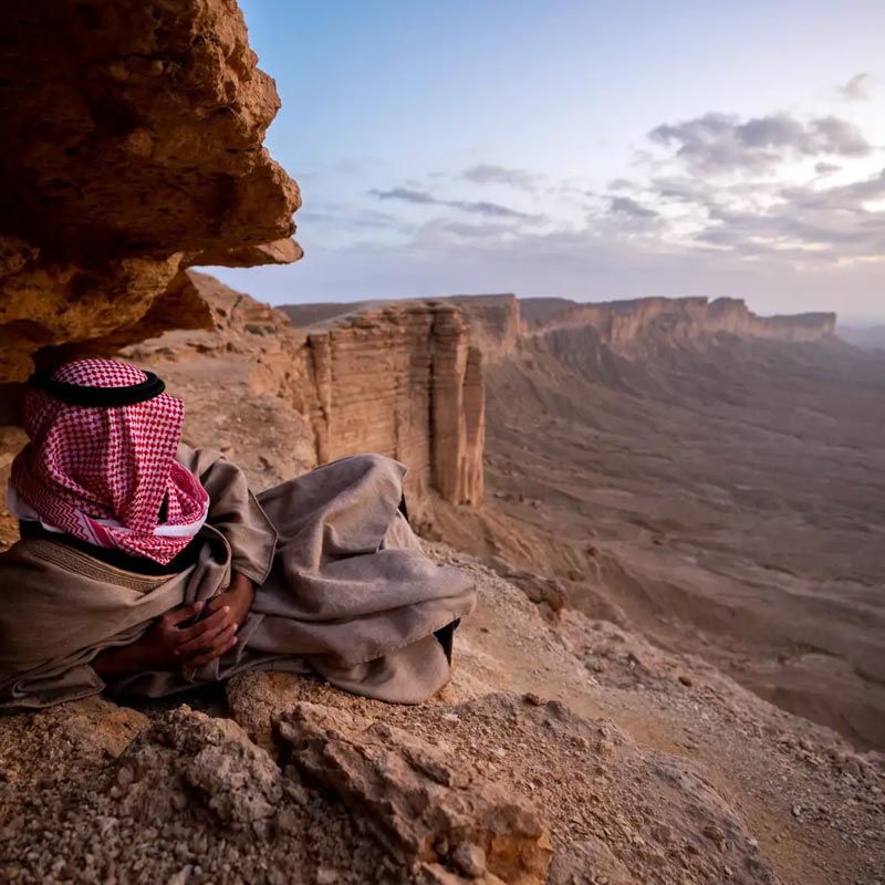 sunrise view edge of the world riyadh